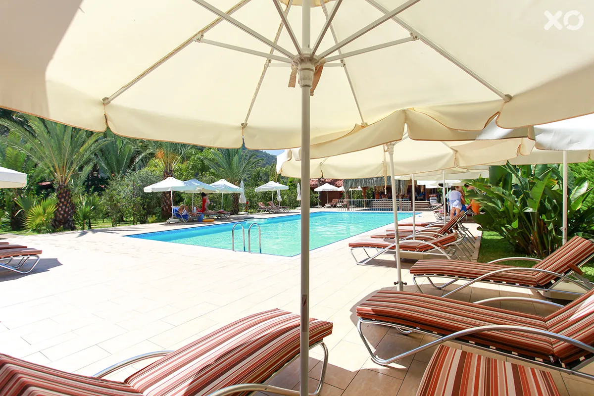 Azur Hotel