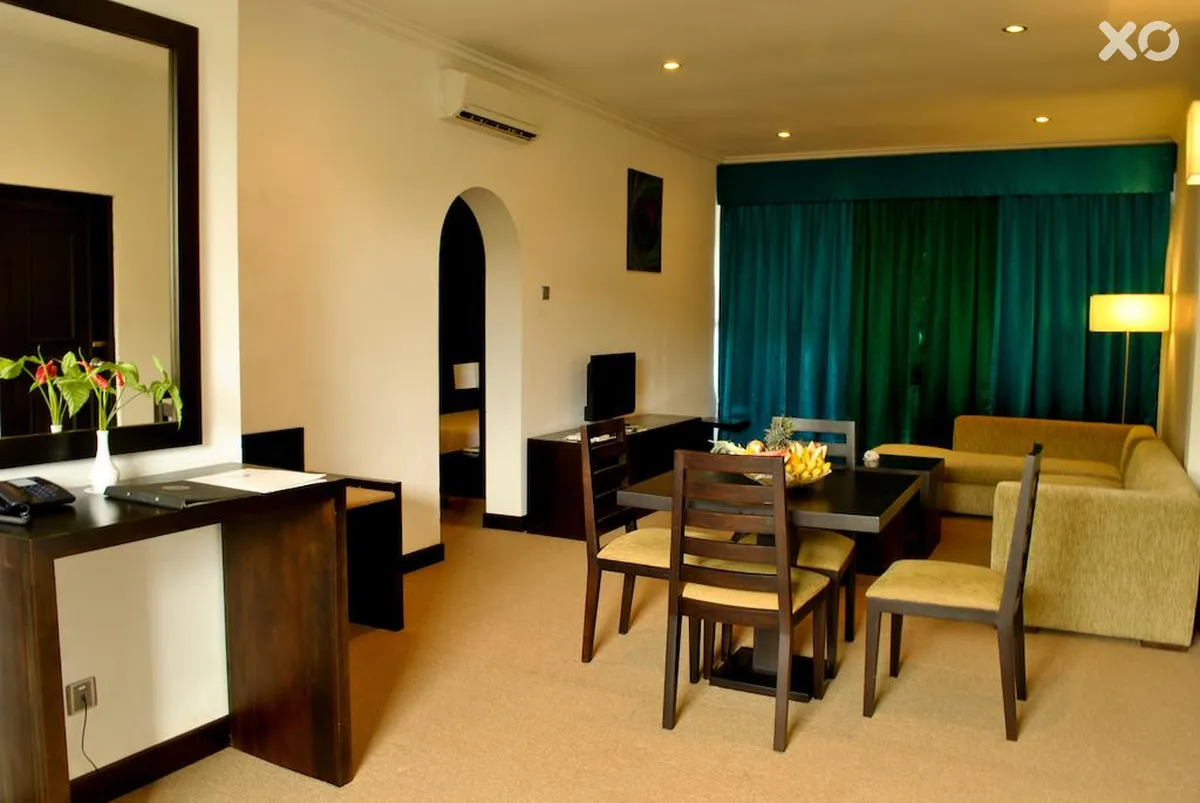 Peacock Beach Hotel