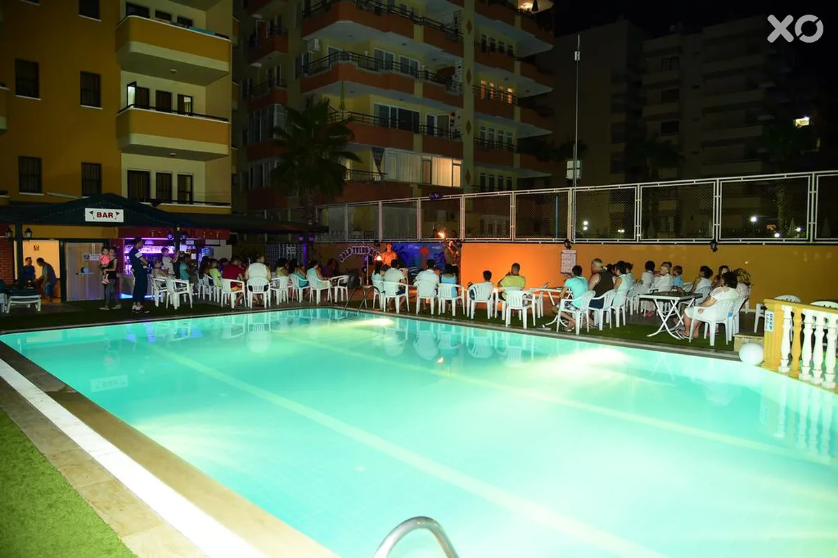 Gold Twins Family Beach Hotel