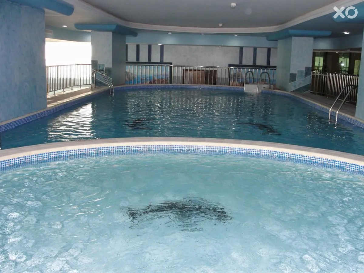 Al Bustan Tower Hotel Suites