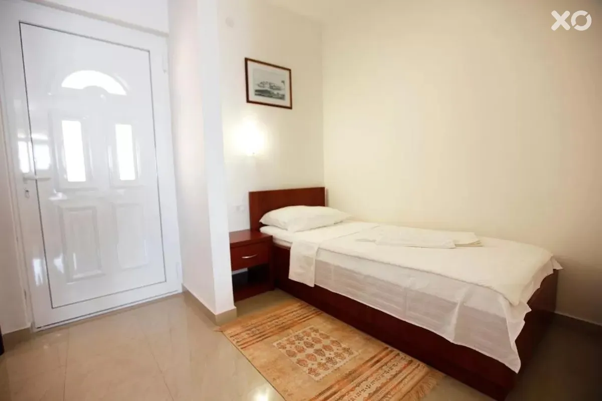 Baron Apartments