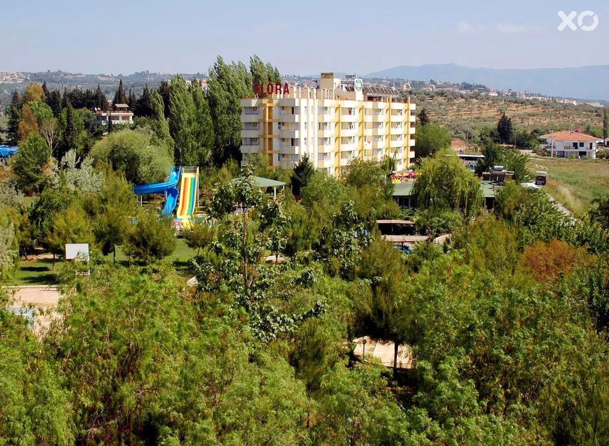 Flora Suites Hotel