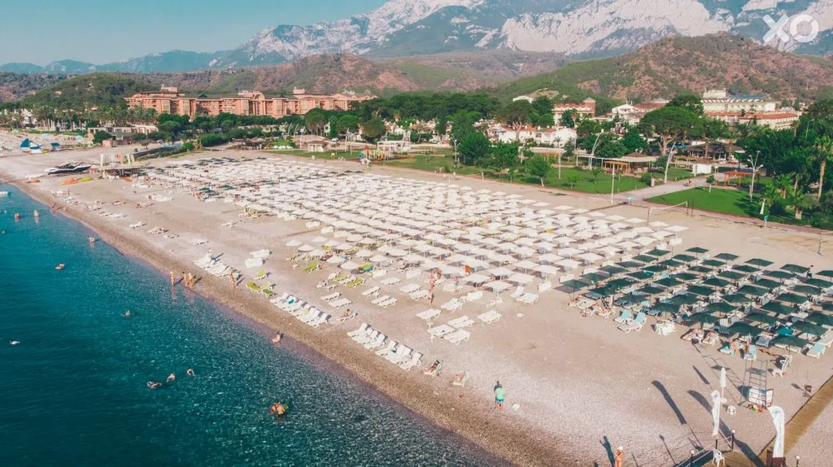 Beso Beach Hotel