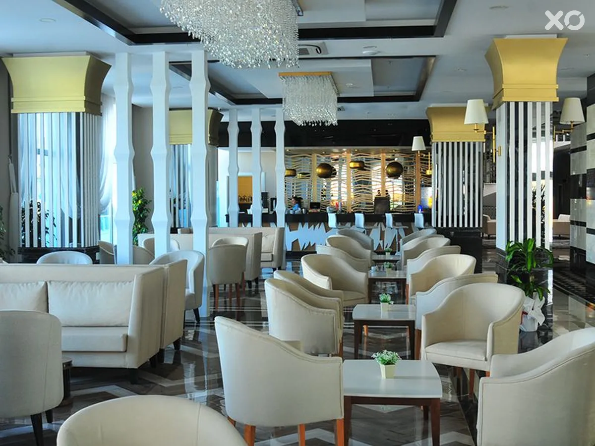 Palm World Resort & Spa Side