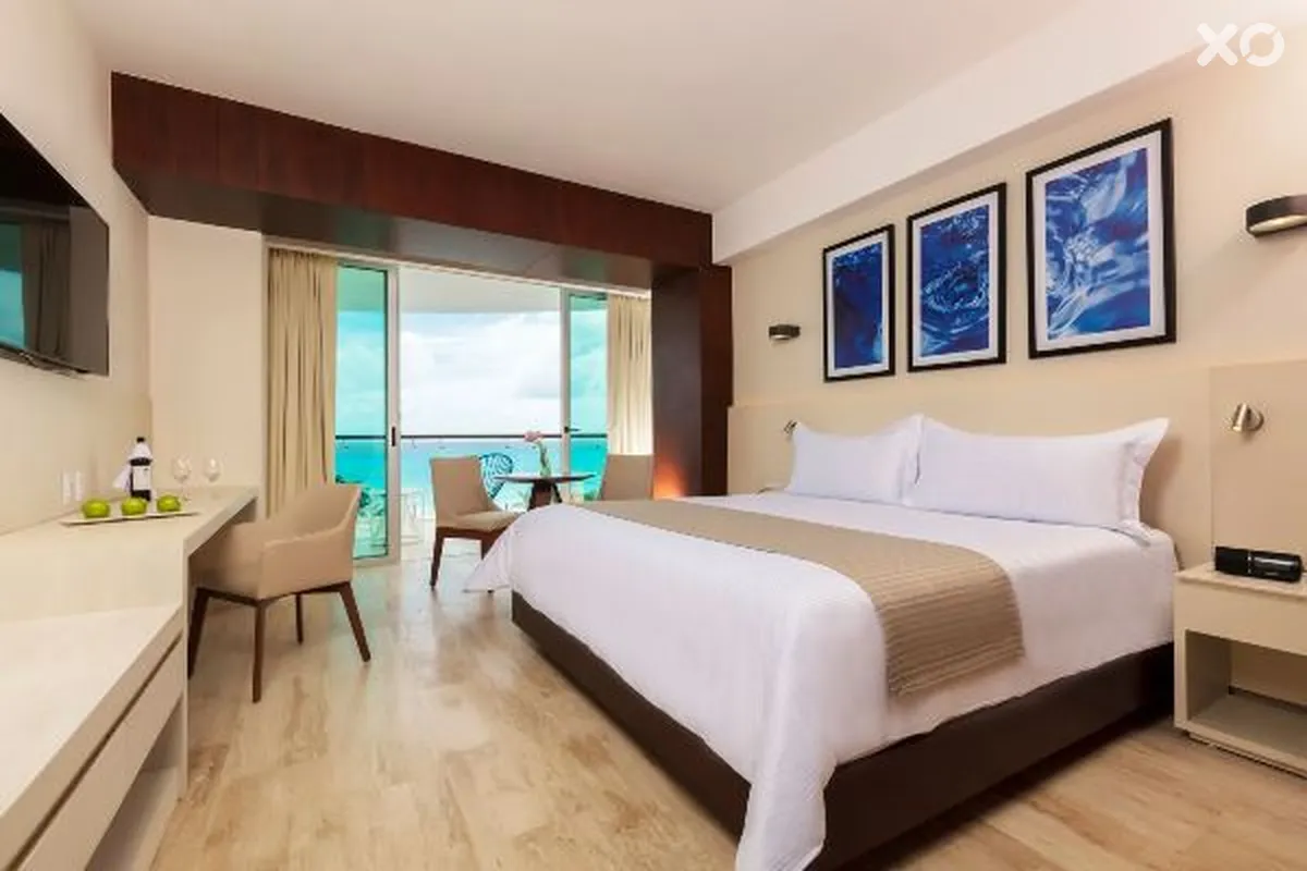 Krystal Altitude Cancun