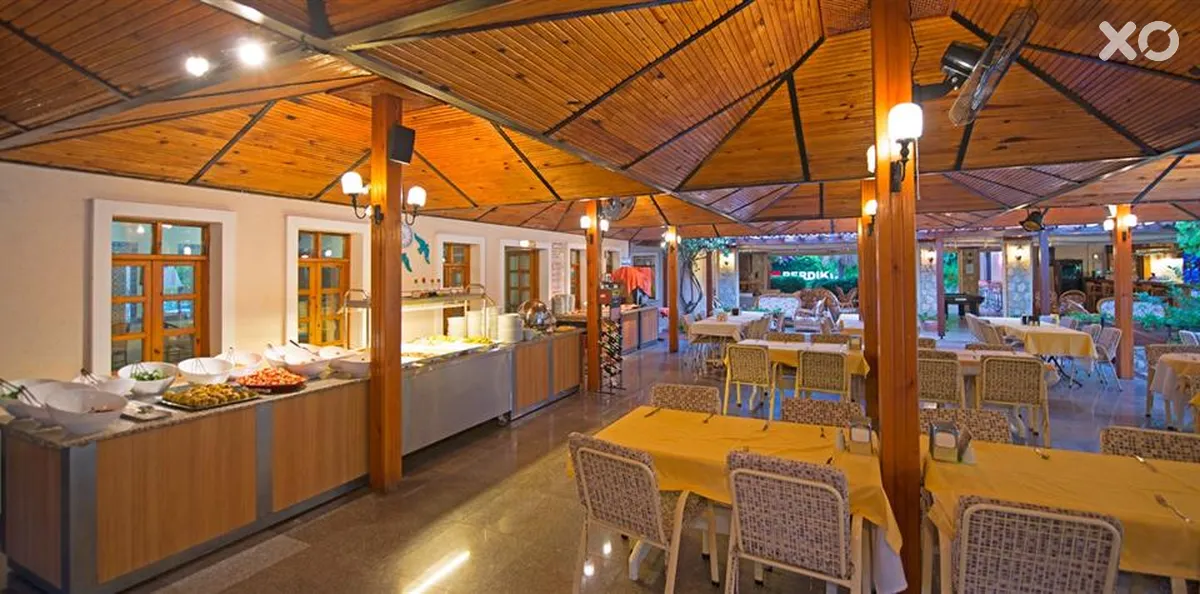 Perdikia Beach Hotel