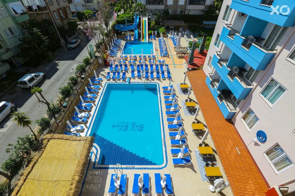 Club Big Blue Suite Hotel