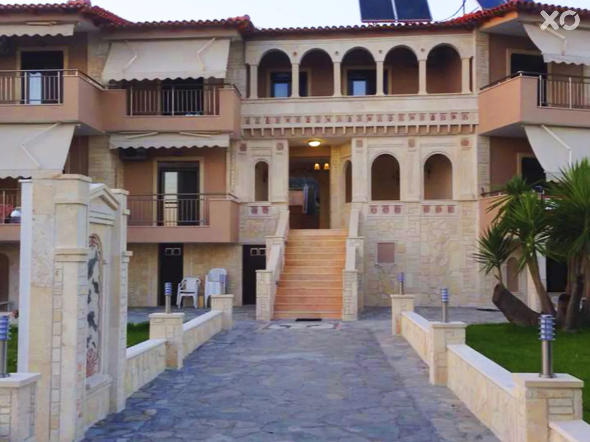 Paradisos Apartments