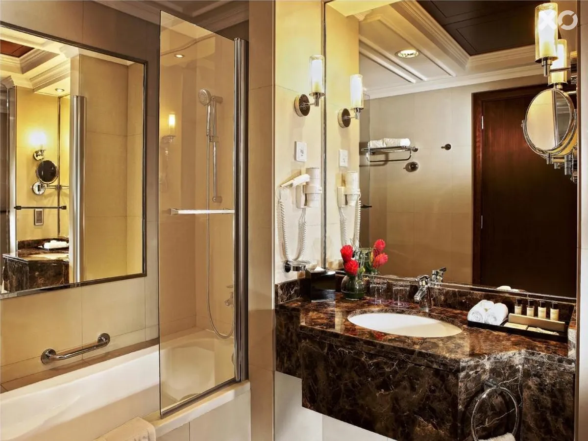Park Regis Kris Kin Hotel