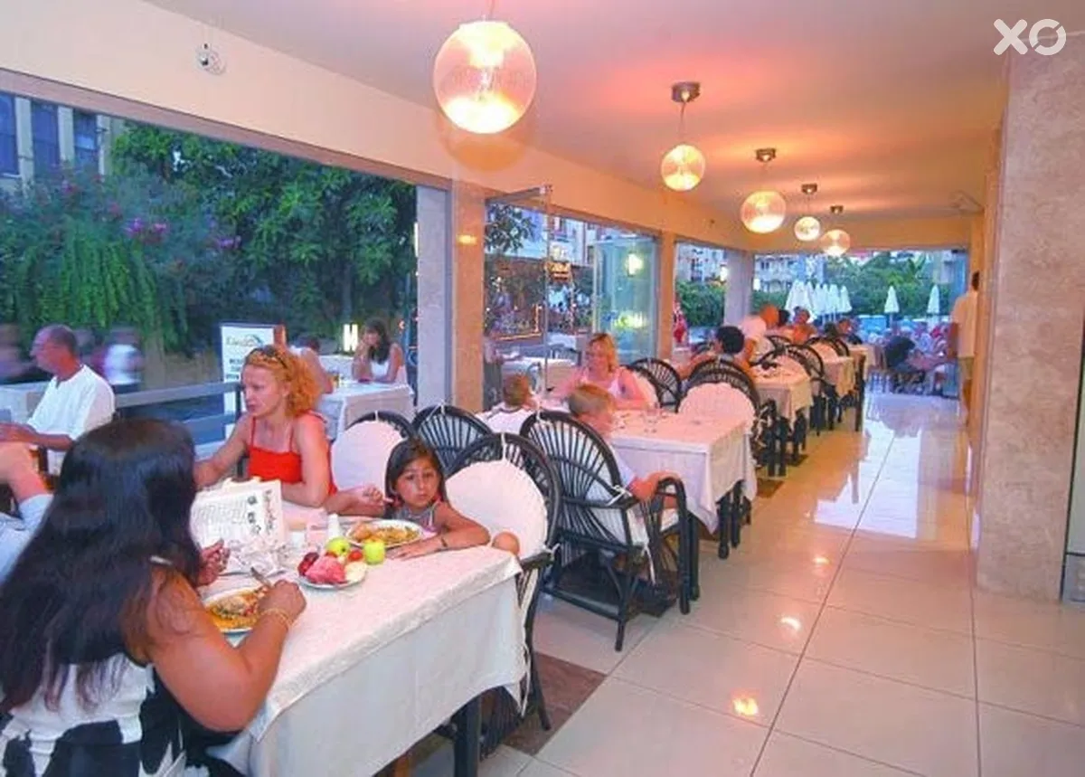 Kandelor Hotel
