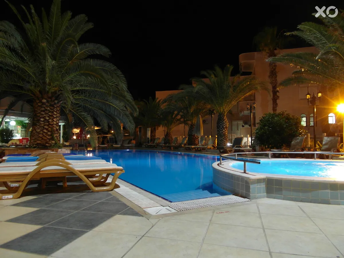 Romance Hotel