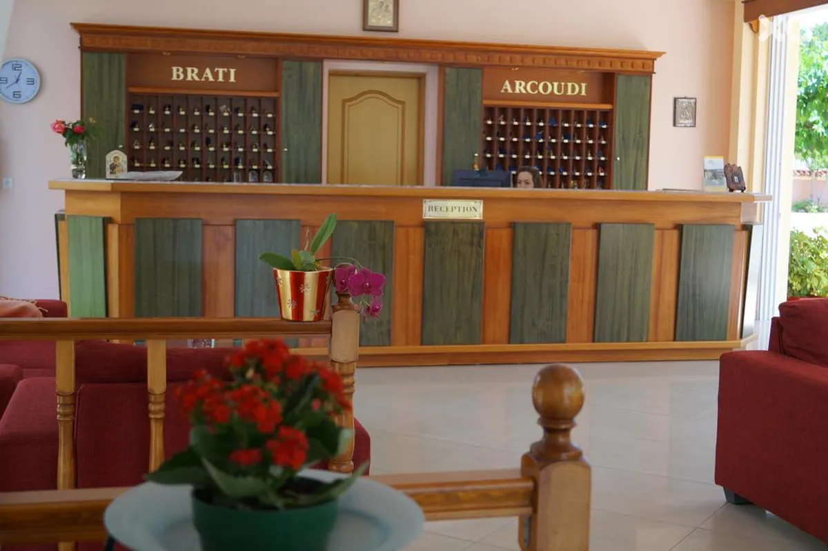 Brati - Arcoudi Hotel