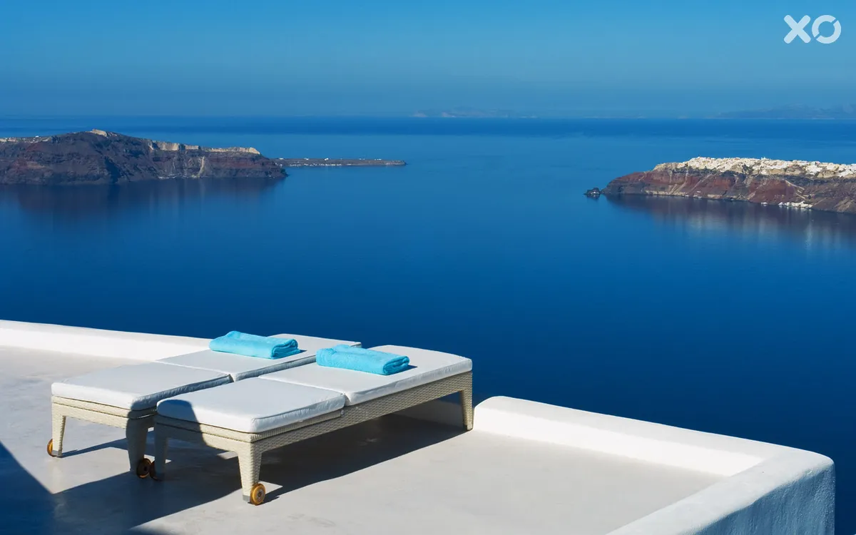 White Santorini