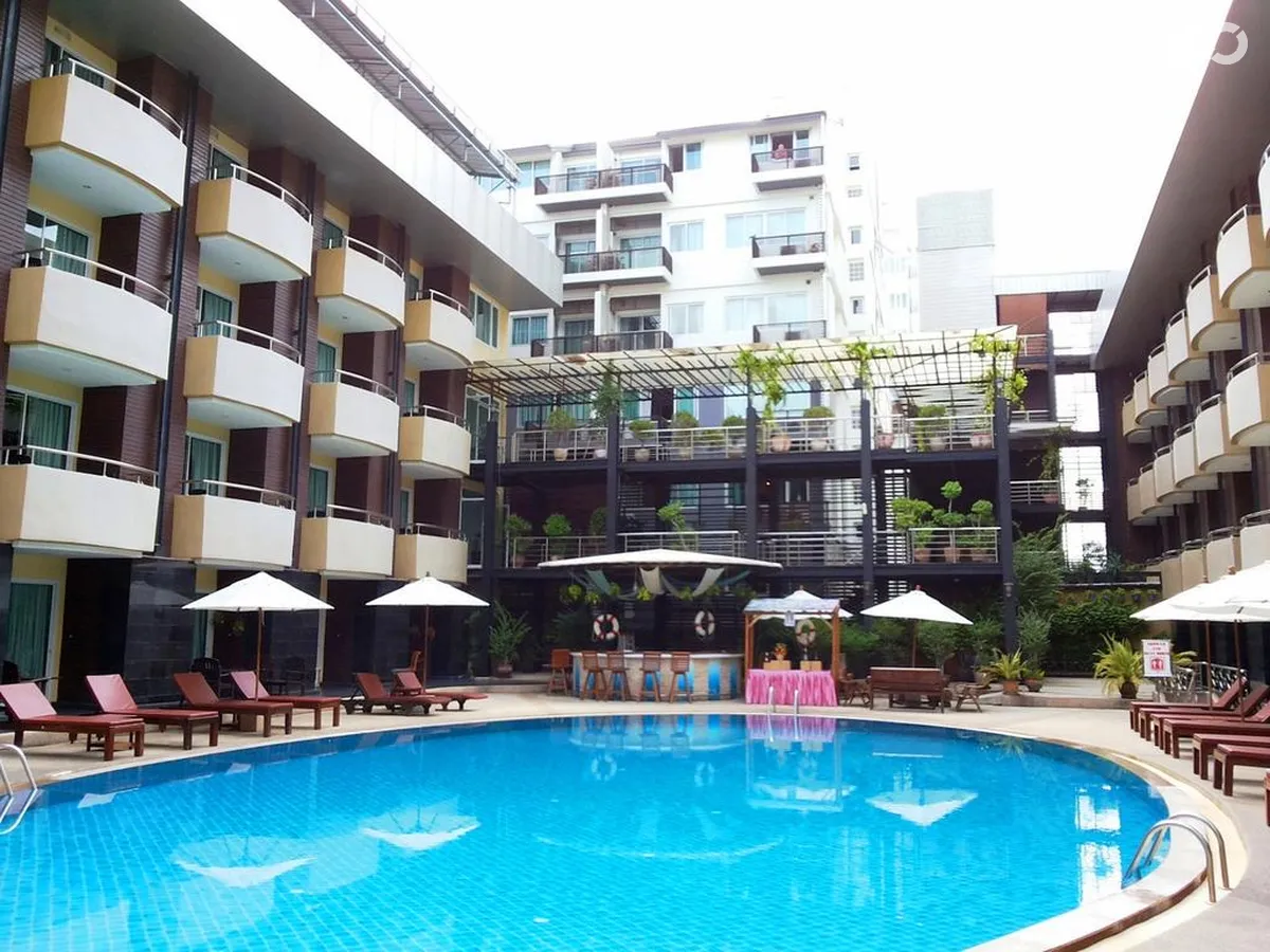 Baron Beach Hotel