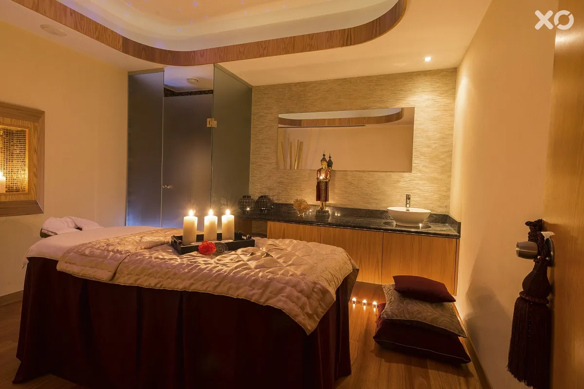 Constantinou Bros Athena Beach Hotel