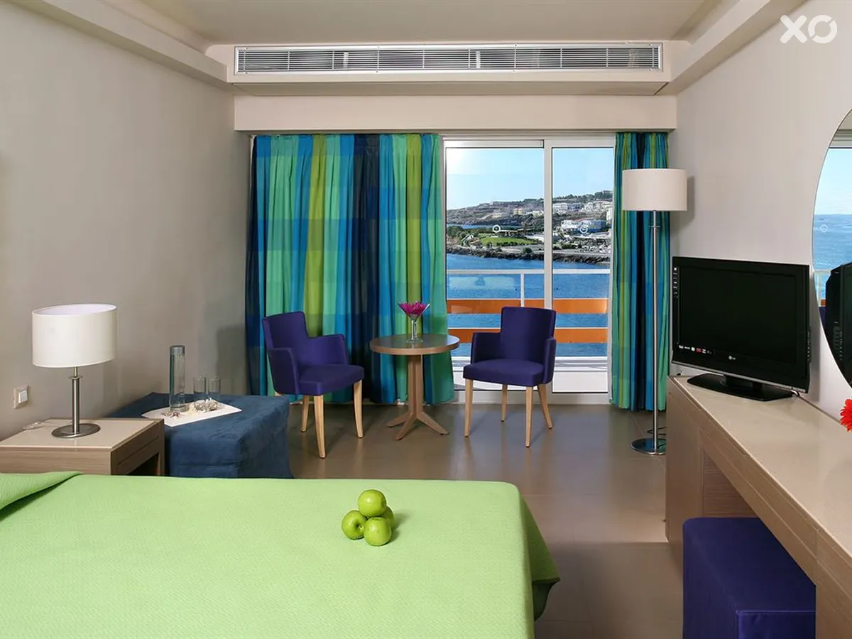 Eden Roc Resort Hotel