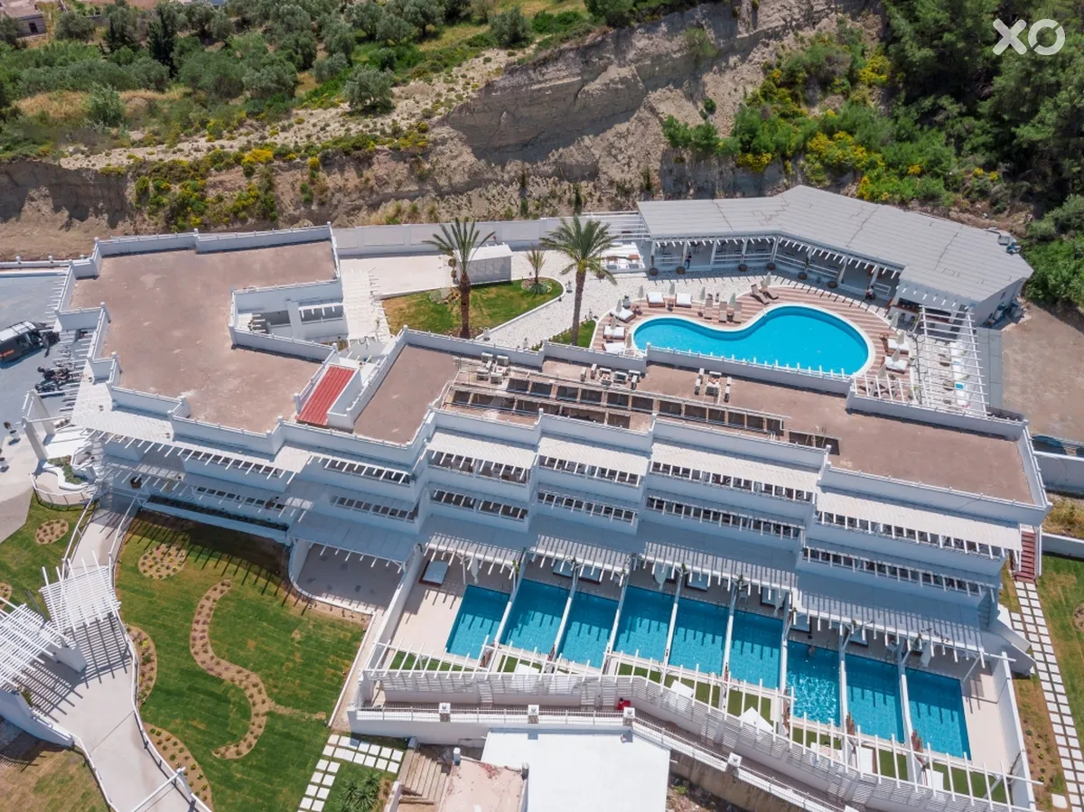 Alex Beach Hotel Bungalows