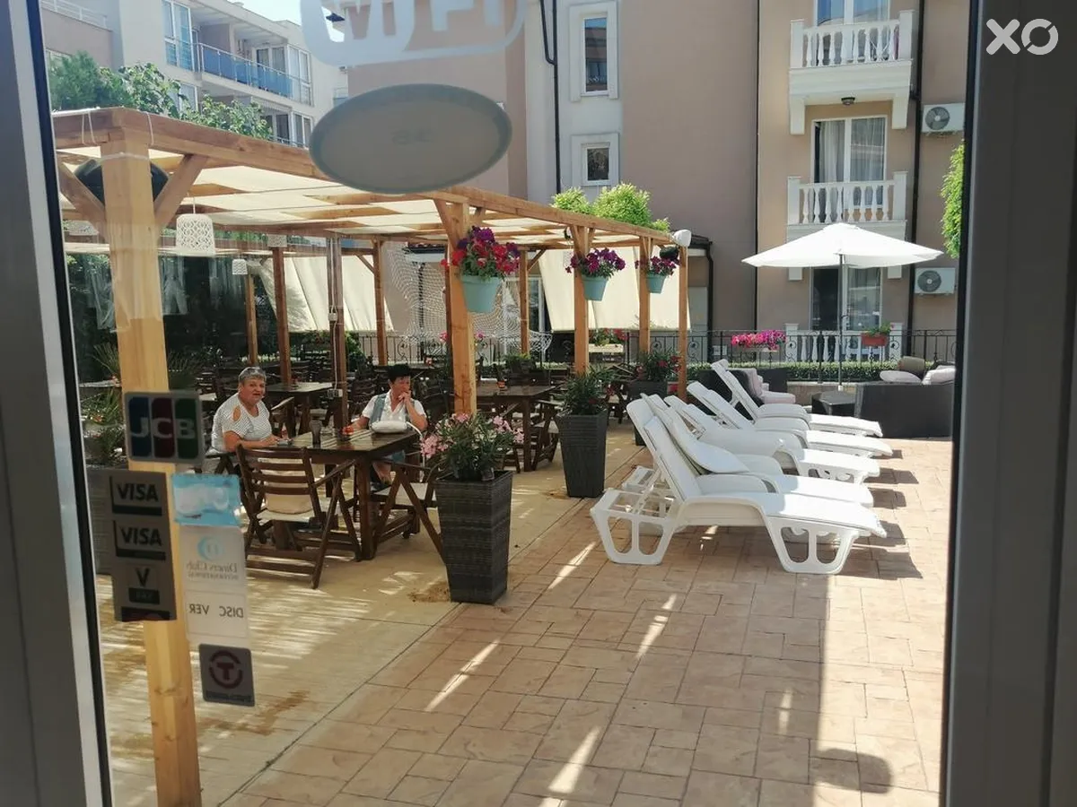 Tropics Hotel