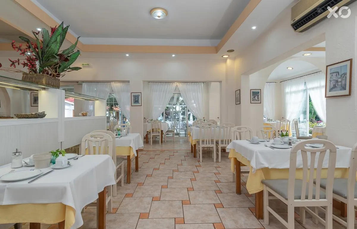 Porfi Beach Hotel