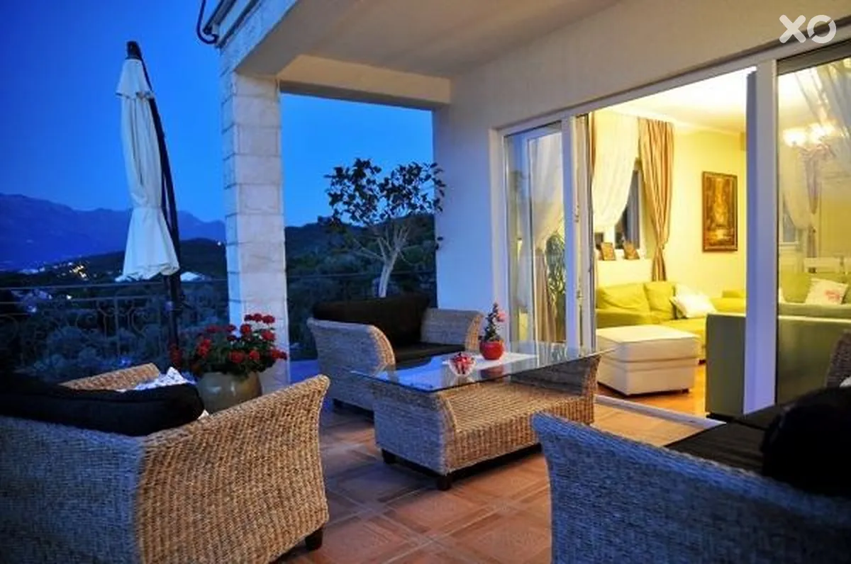 Mare Villa