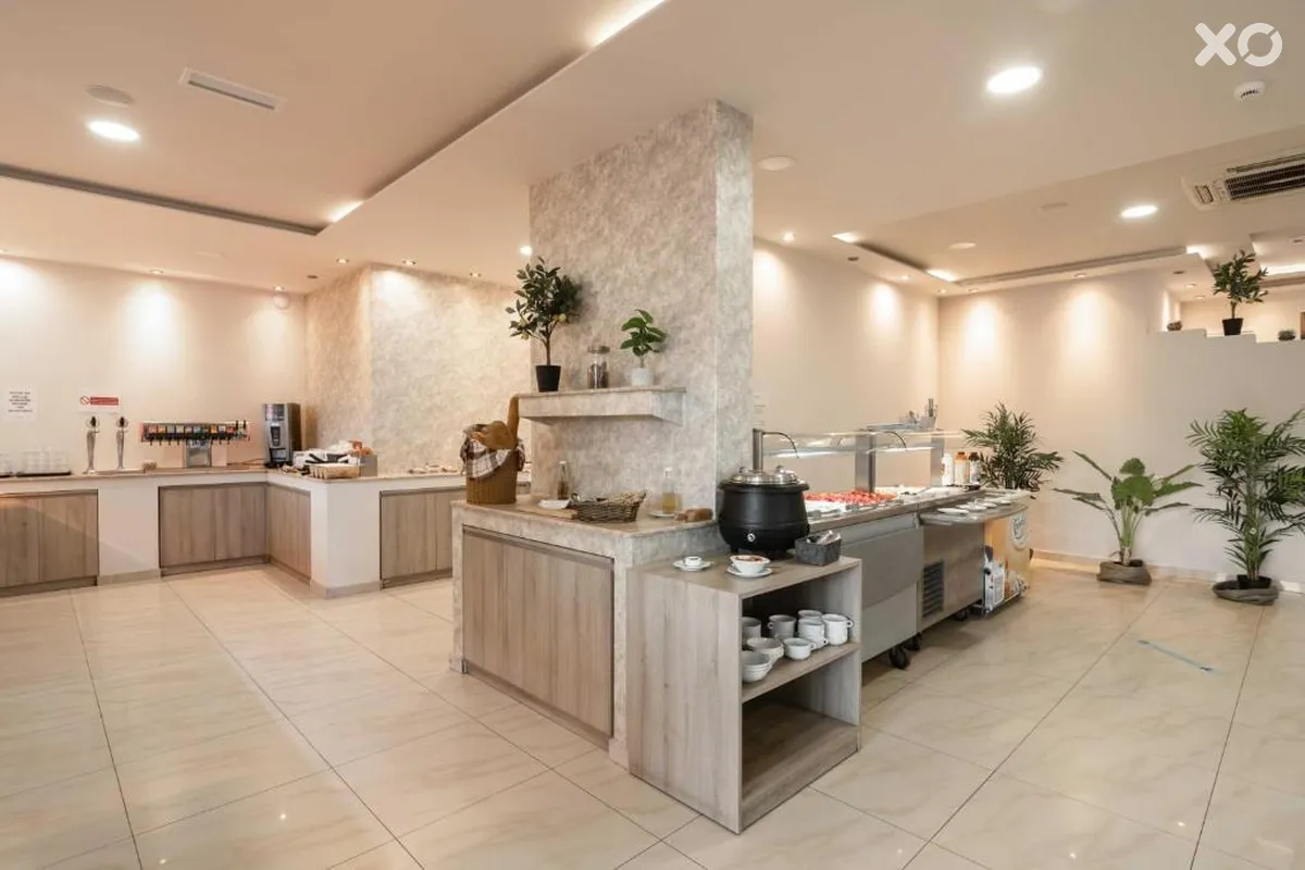 Karras Hotel
