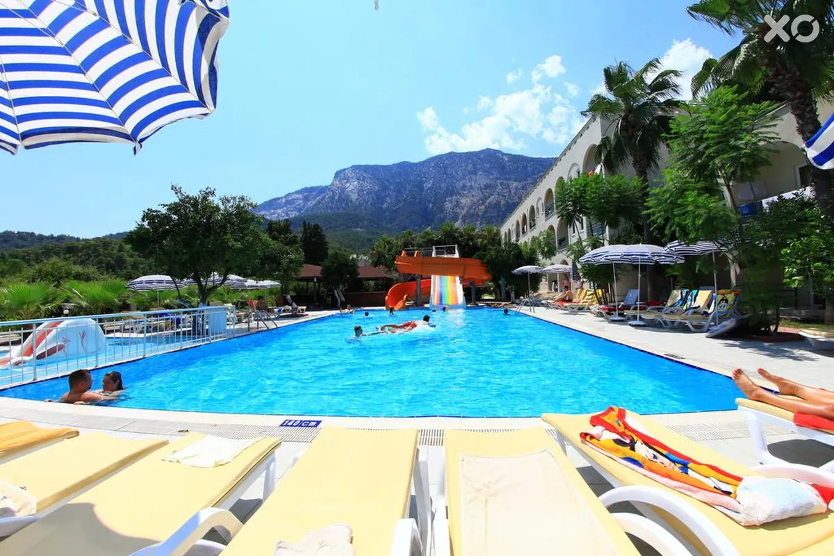 Golden Sun Hotel