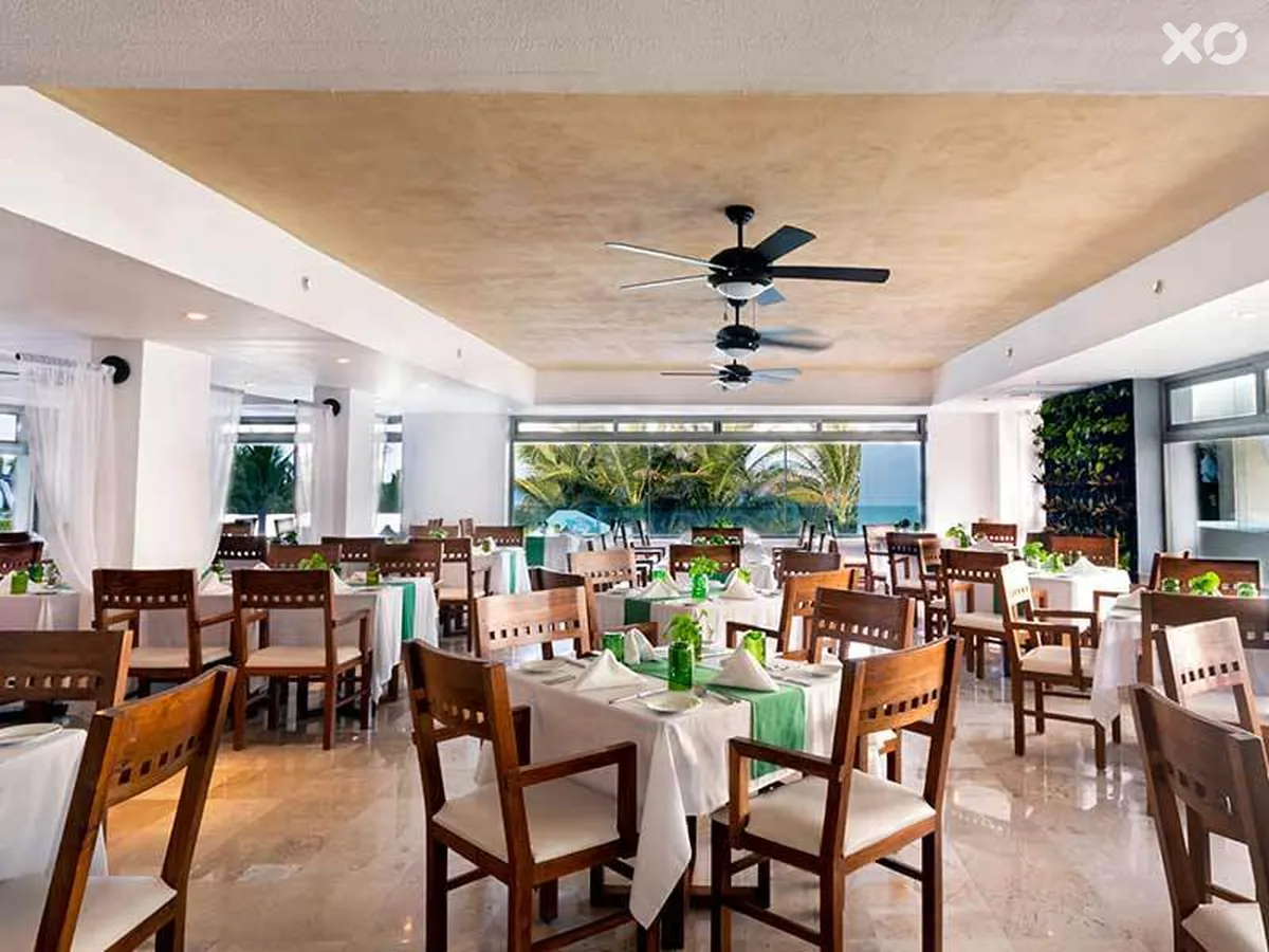 Flamingo Cancun Resort
