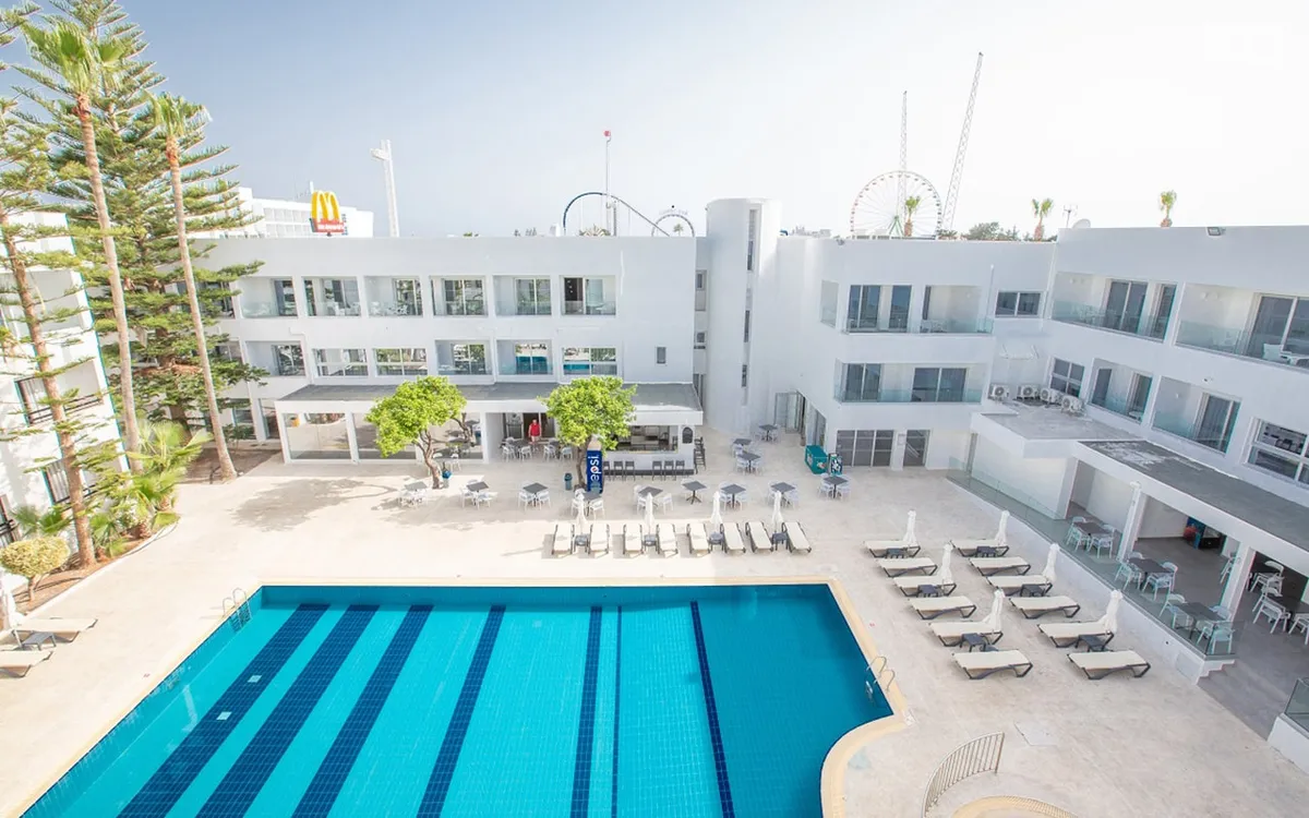 Anthea Hotel Apartments