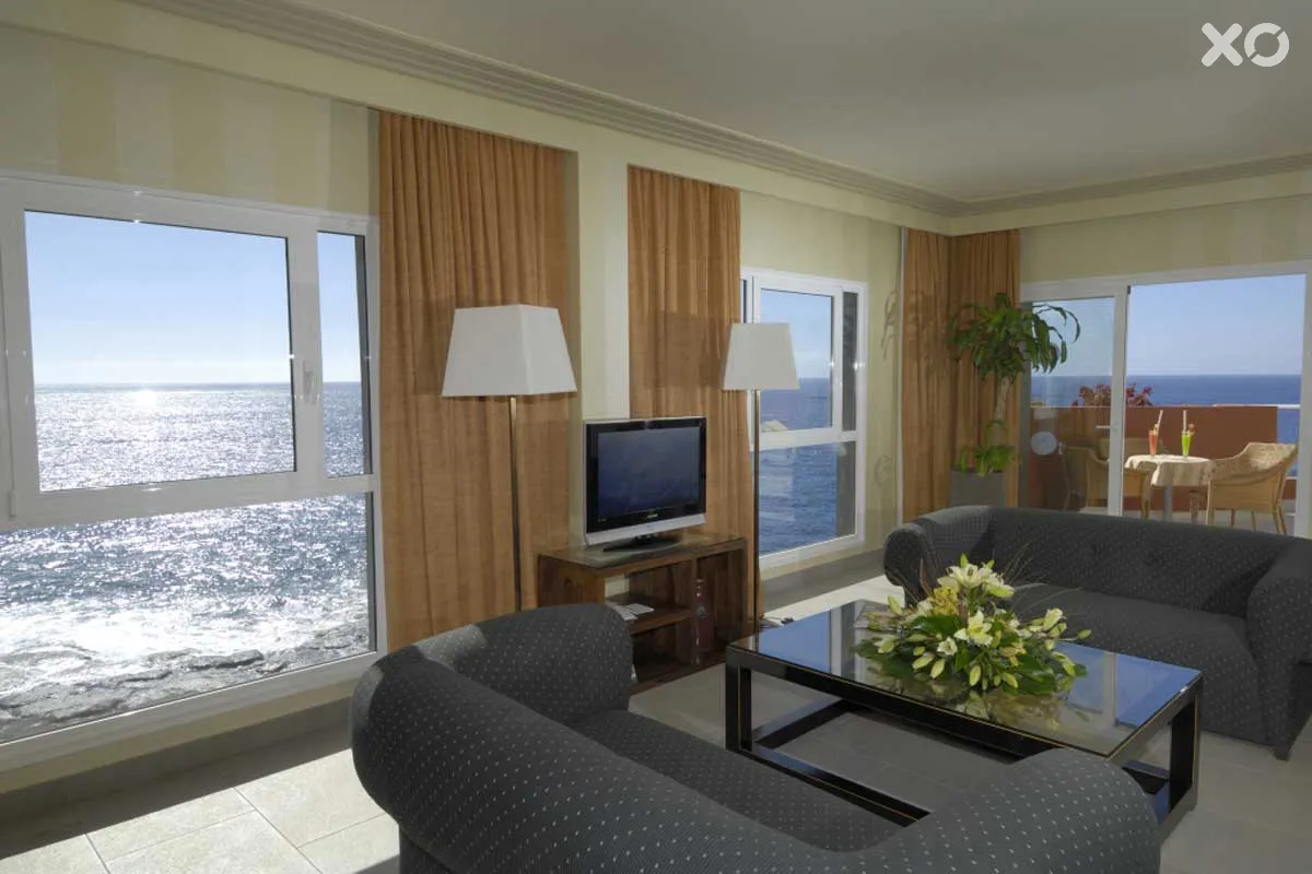 Adrian Hoteles Roca Nivaria Gran