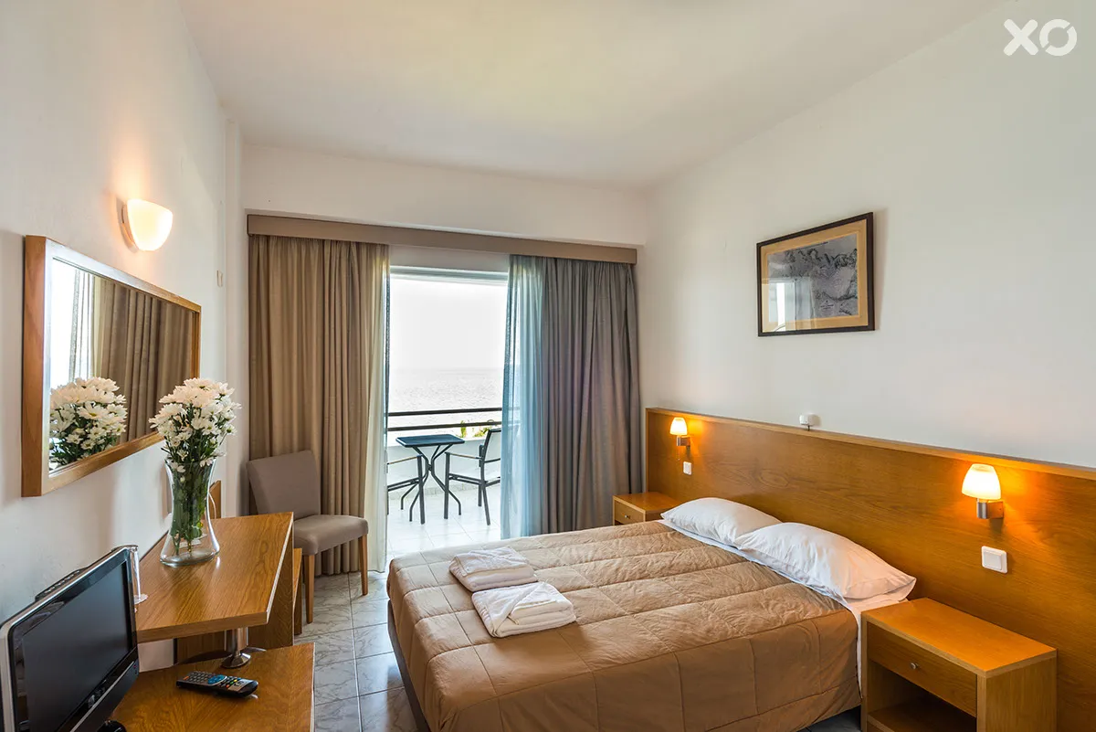 Niforeika Beach Hotel & Bungalows