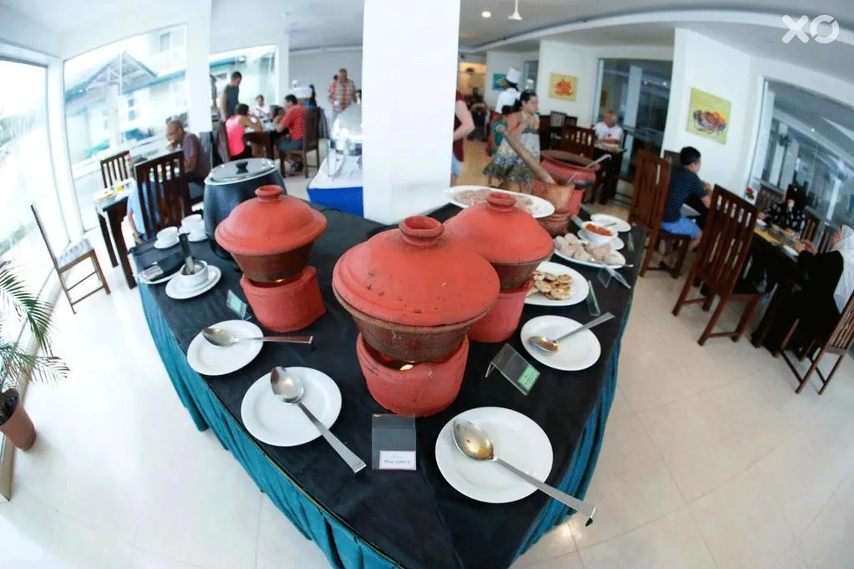 Hikkaduwa Beach Hotel