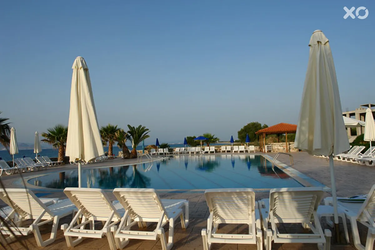 Irina Beach Hotel