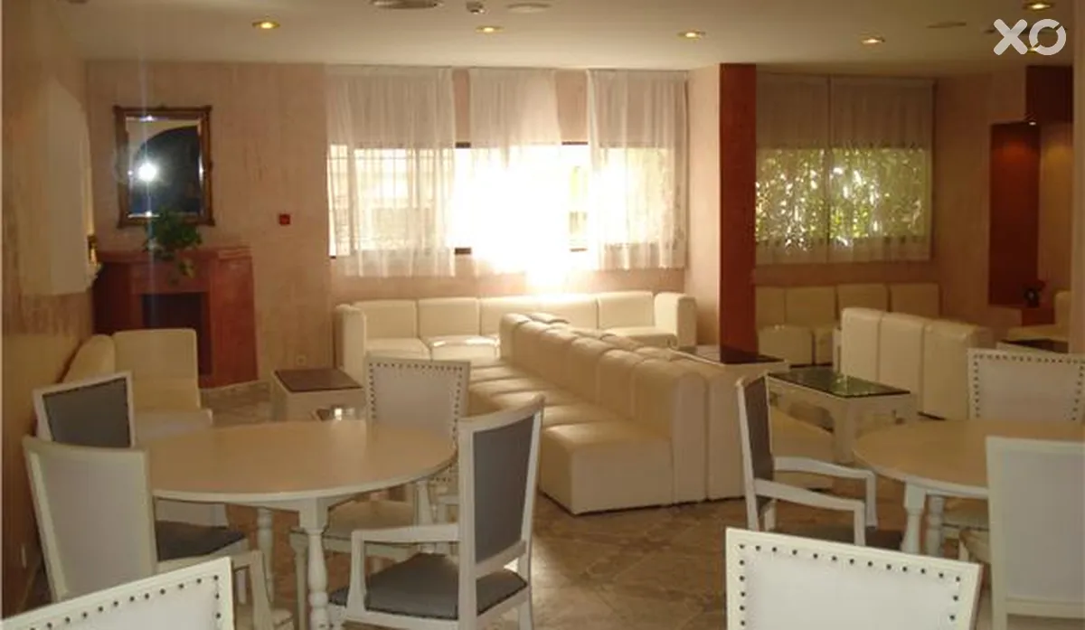 Cassandra Hotel