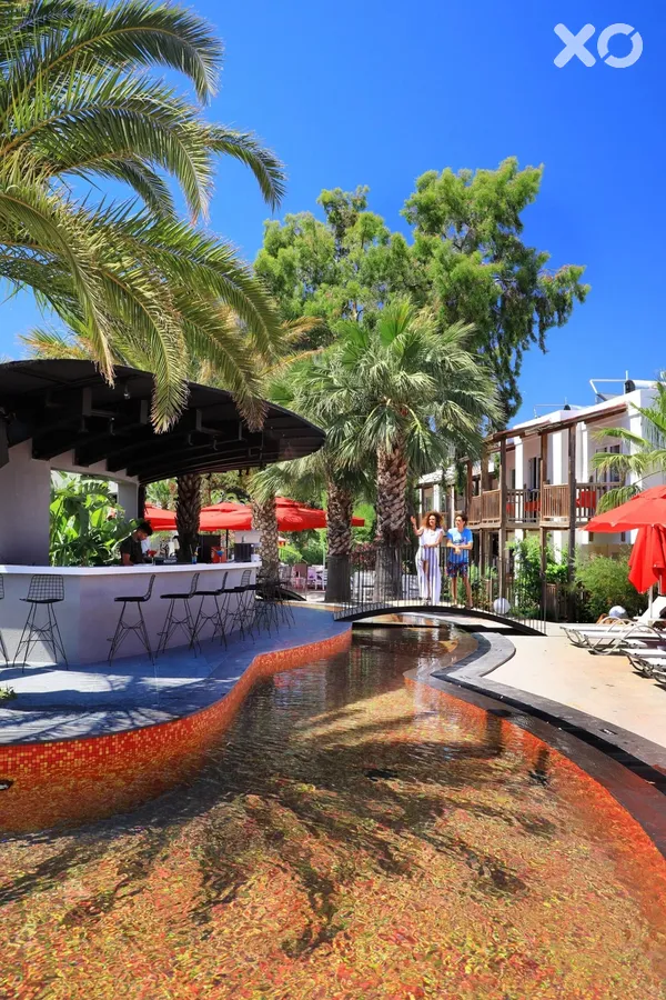 Very Chic Hotel