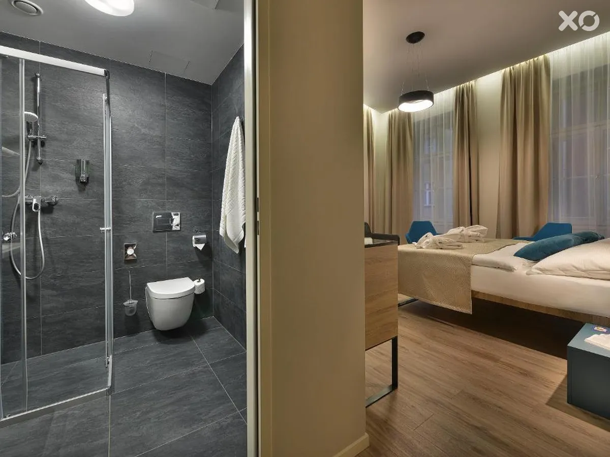 EA Hotel New Town
