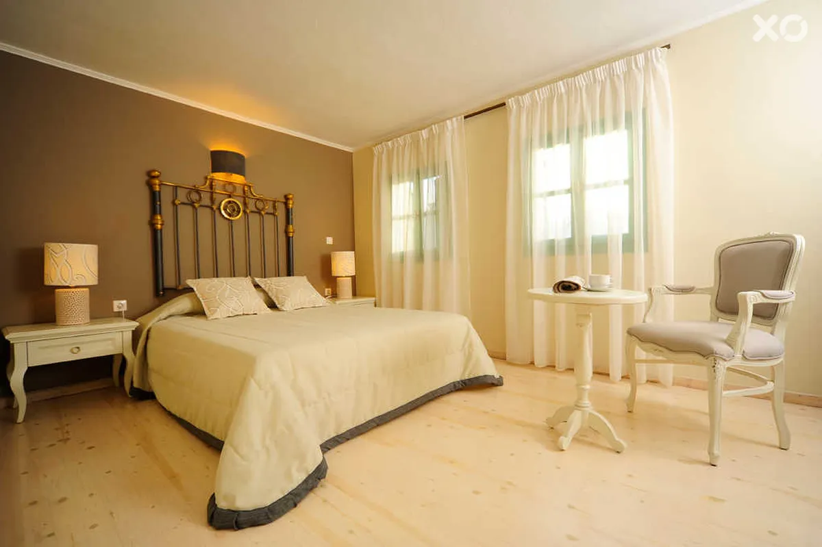 Mythos Suites Hotel
