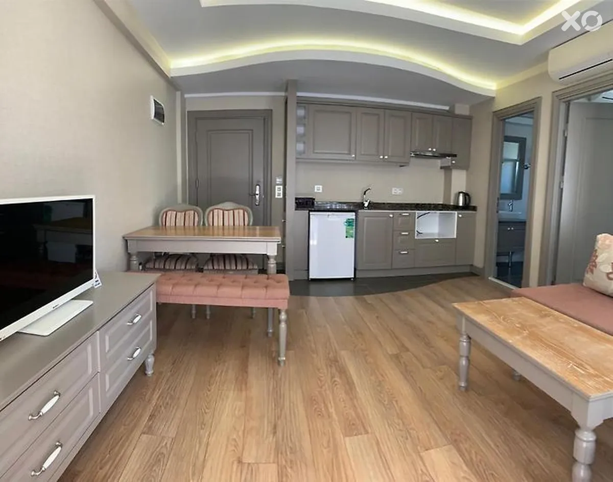 Daphne Residence