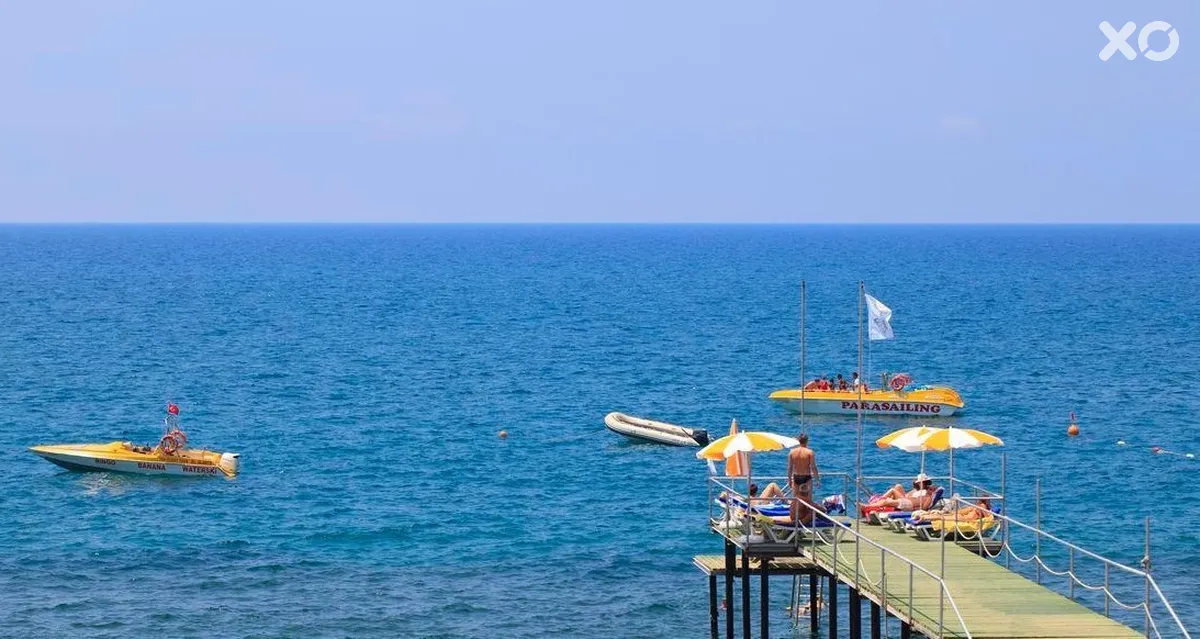 Eva Beach Hotel