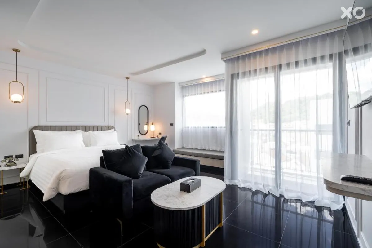 Ratri Phuket Old Town Hotel