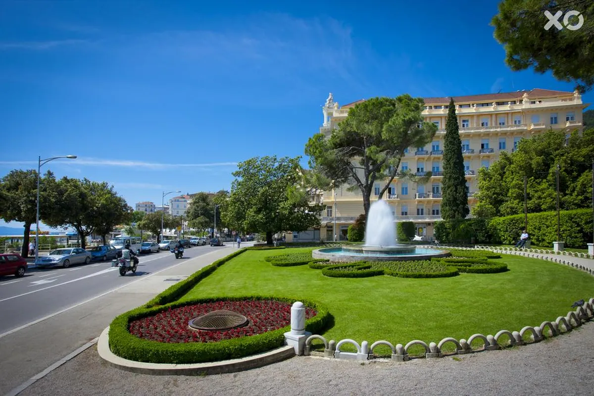Palace Bellevue Hotel