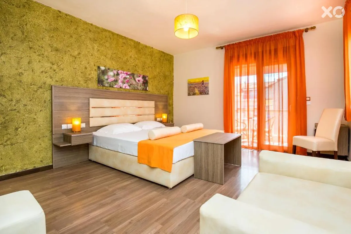 Garden Hotel