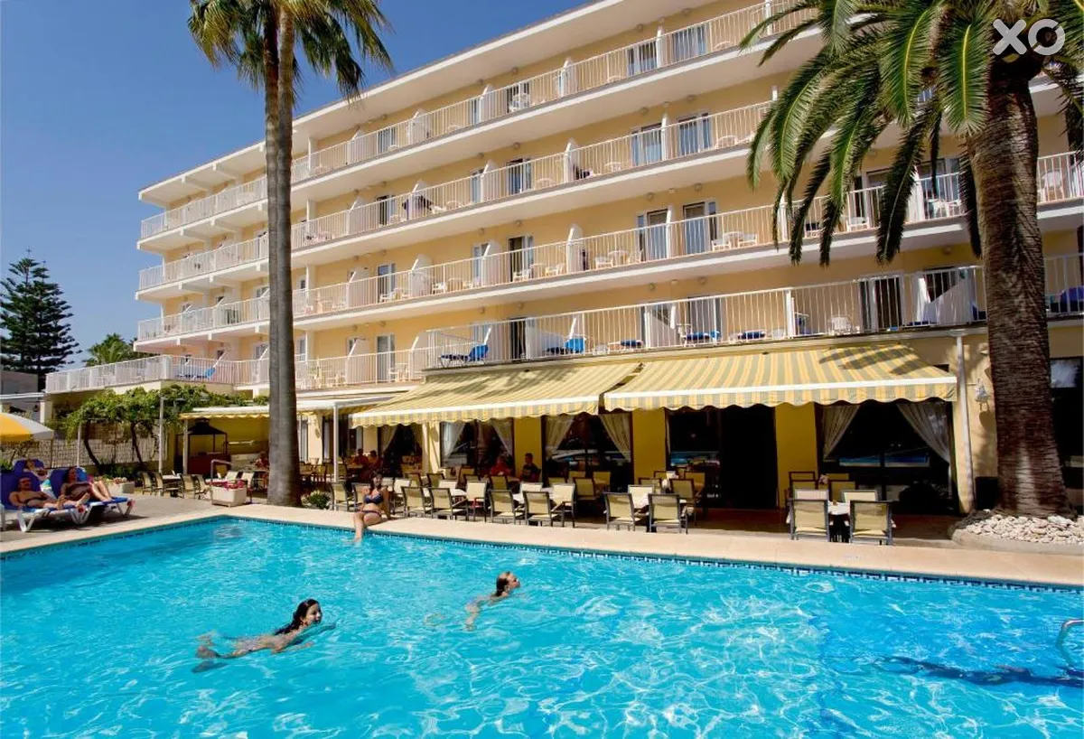Universal Hotel Bikini