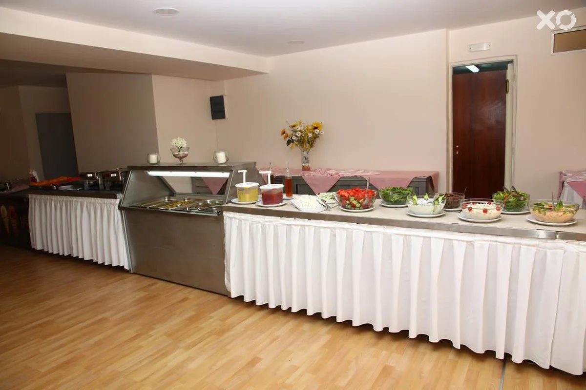 Triton Garden Hotel
