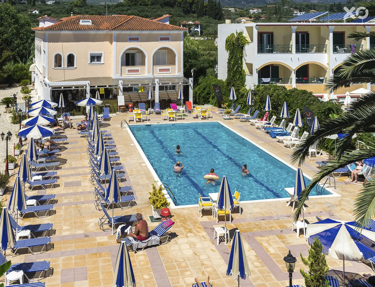 Ionis Art Hotel
