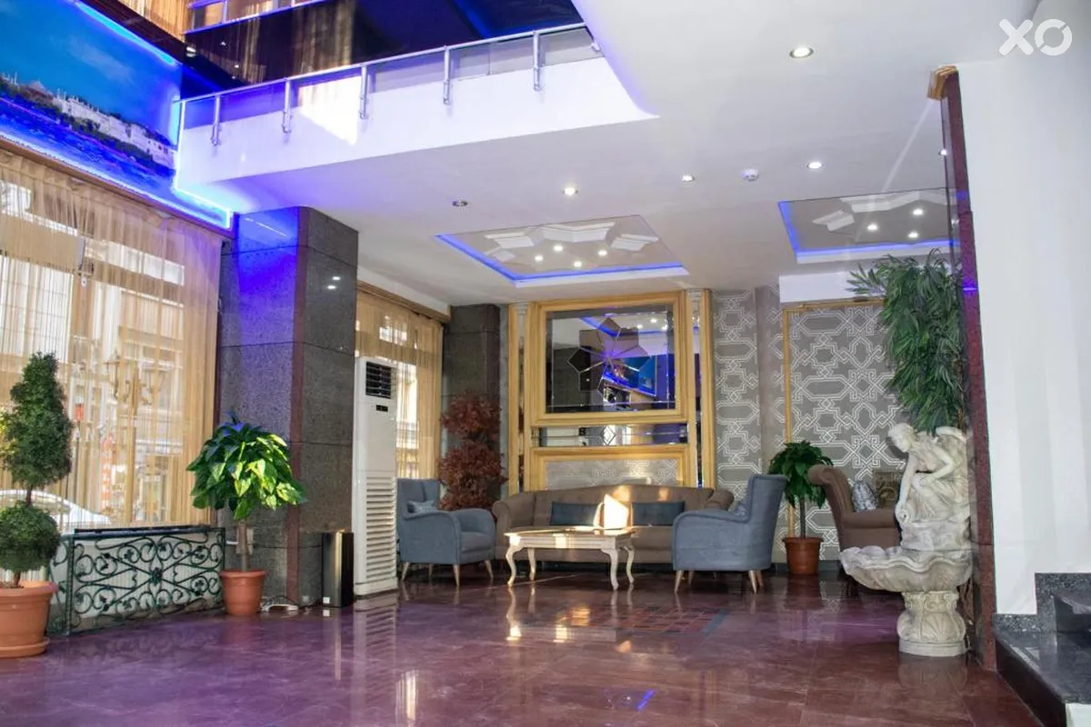 Hermanos Hotel