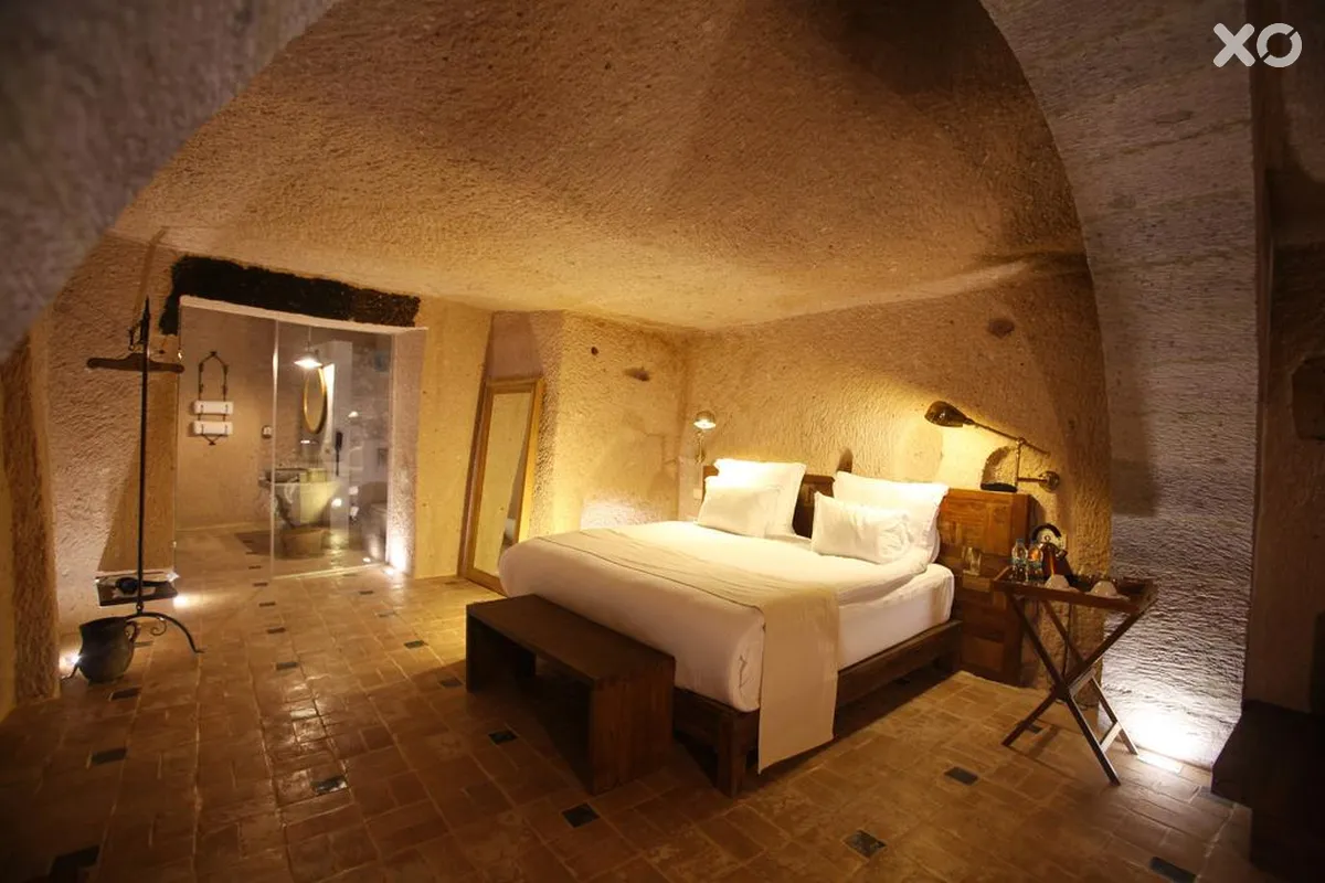 Millstone Cave Suites Hotel