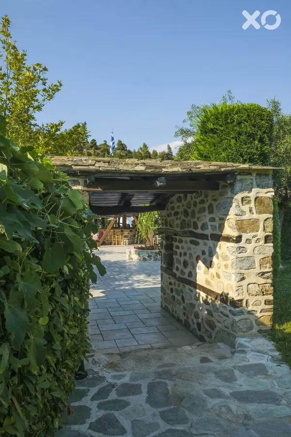 Acrotel Athena Residence