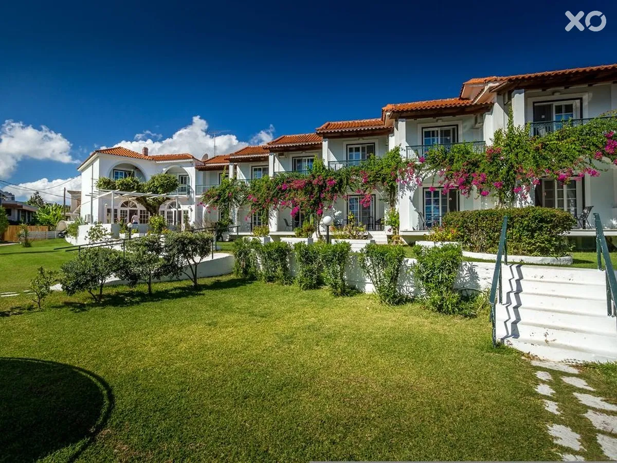 Paradise Hotel