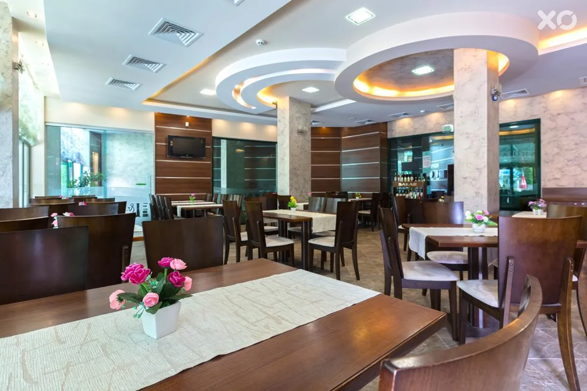 L&B Hotel