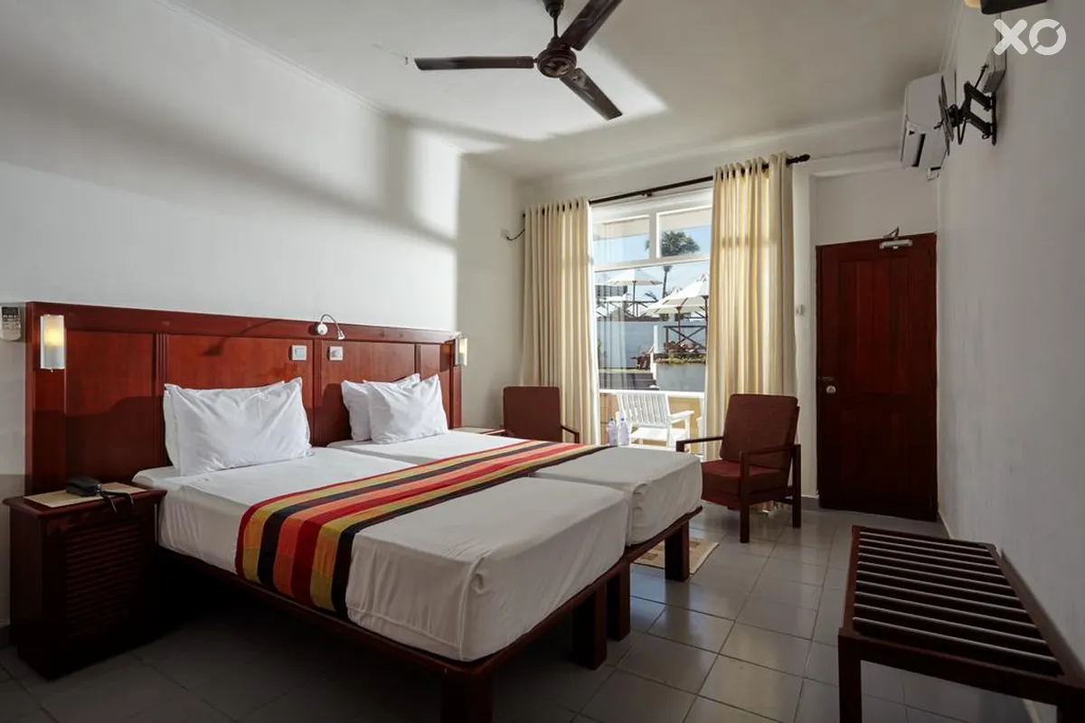 Coral Sands Hotel